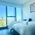 New Olympic Park 2 Bedroom Condo -Pool Gym Parking