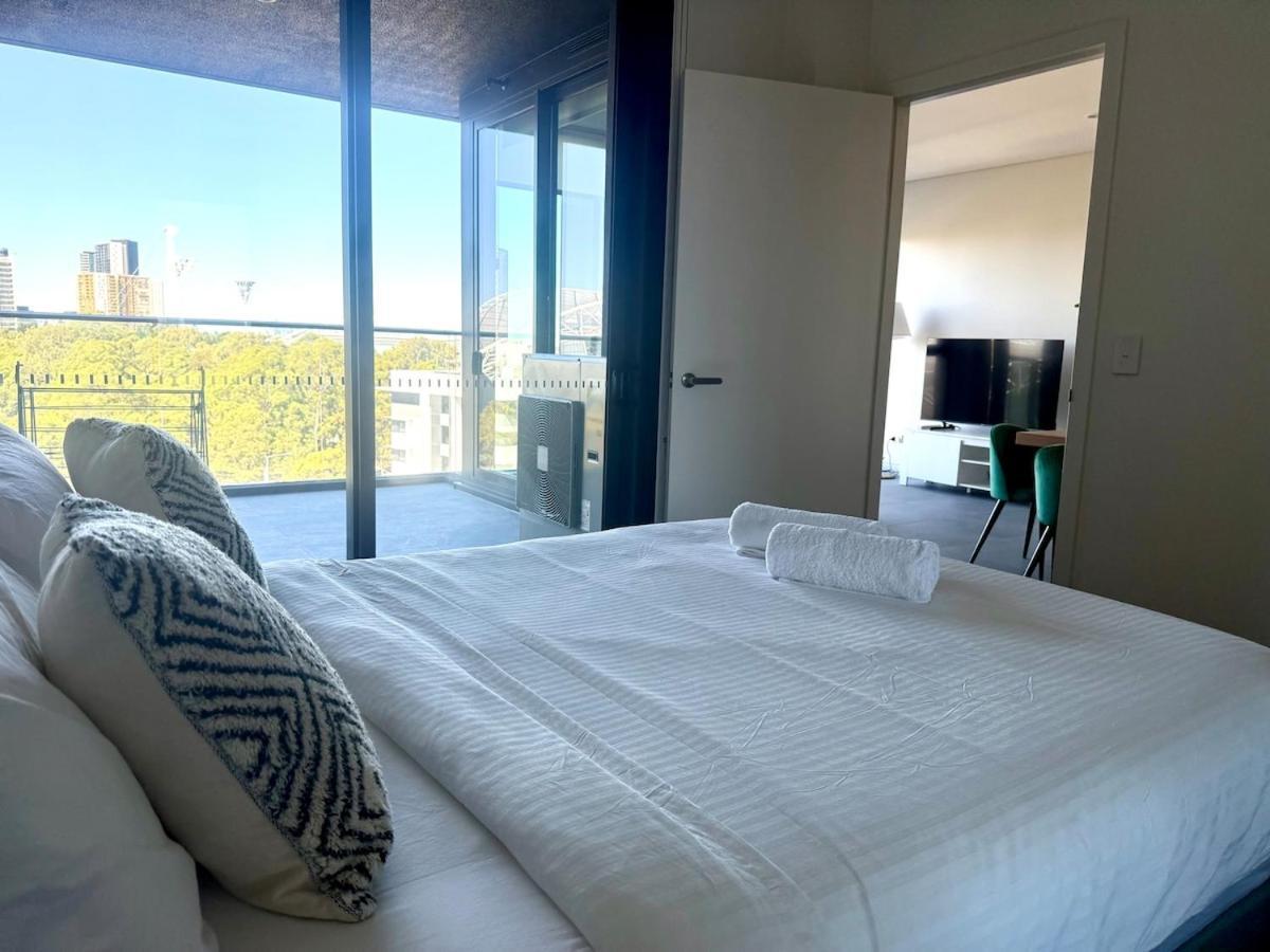 Apartment New Olympic Park 2 Bedroom -pool Gym Parking