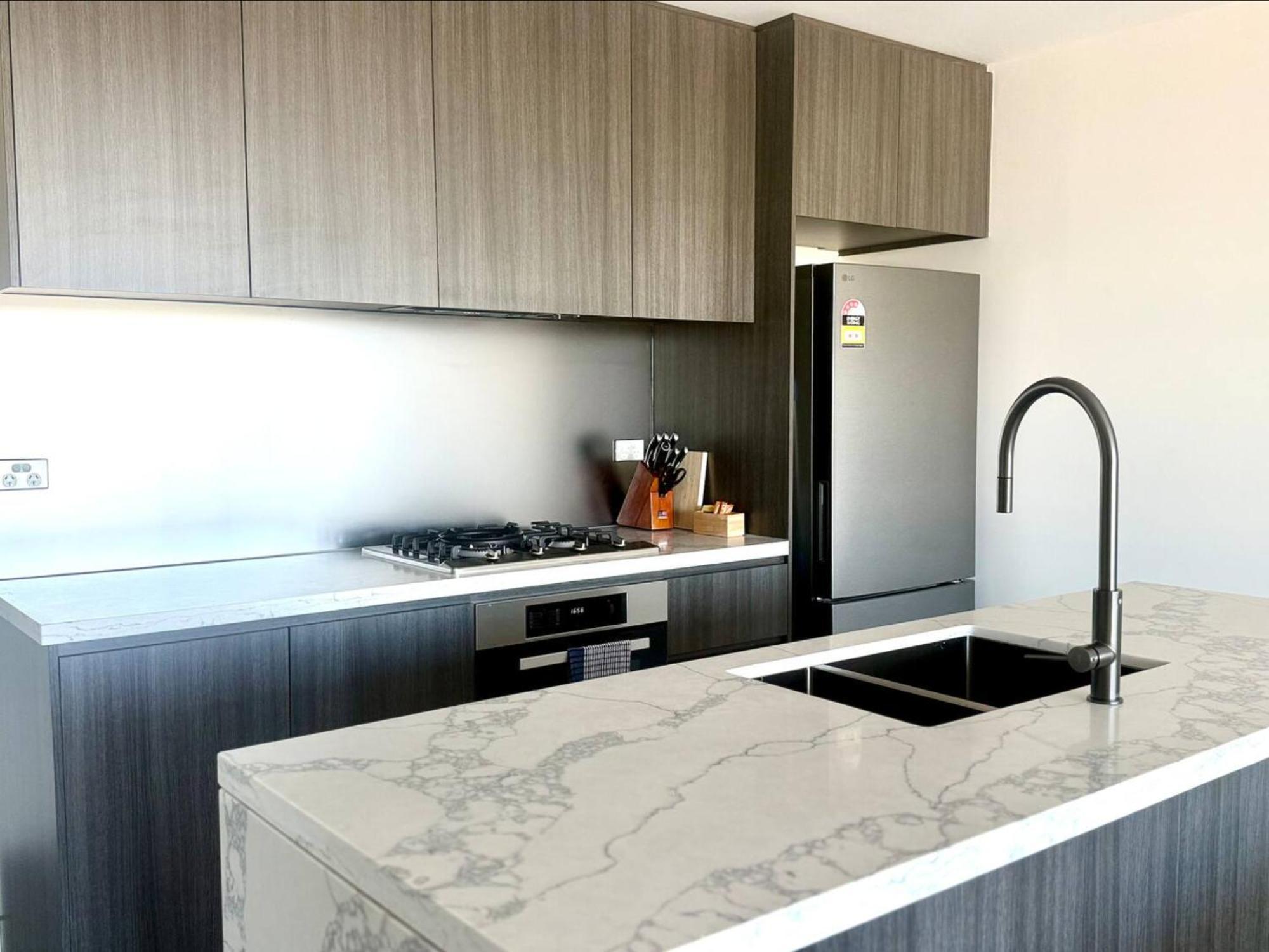 New Olympic Park 2 Bedroom -pool Gym Parking Apartment Sydney